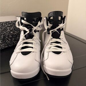 Air Jordan 6 Retro size 8.5